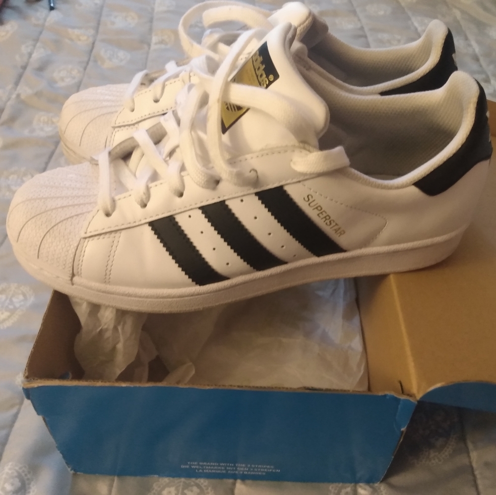 Adidas Superstars size 6.5